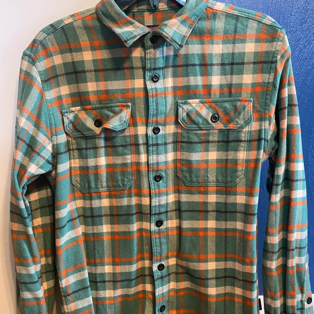 PATAGONIA CLASSIC MENS FLANNEL *NEVER WORN*